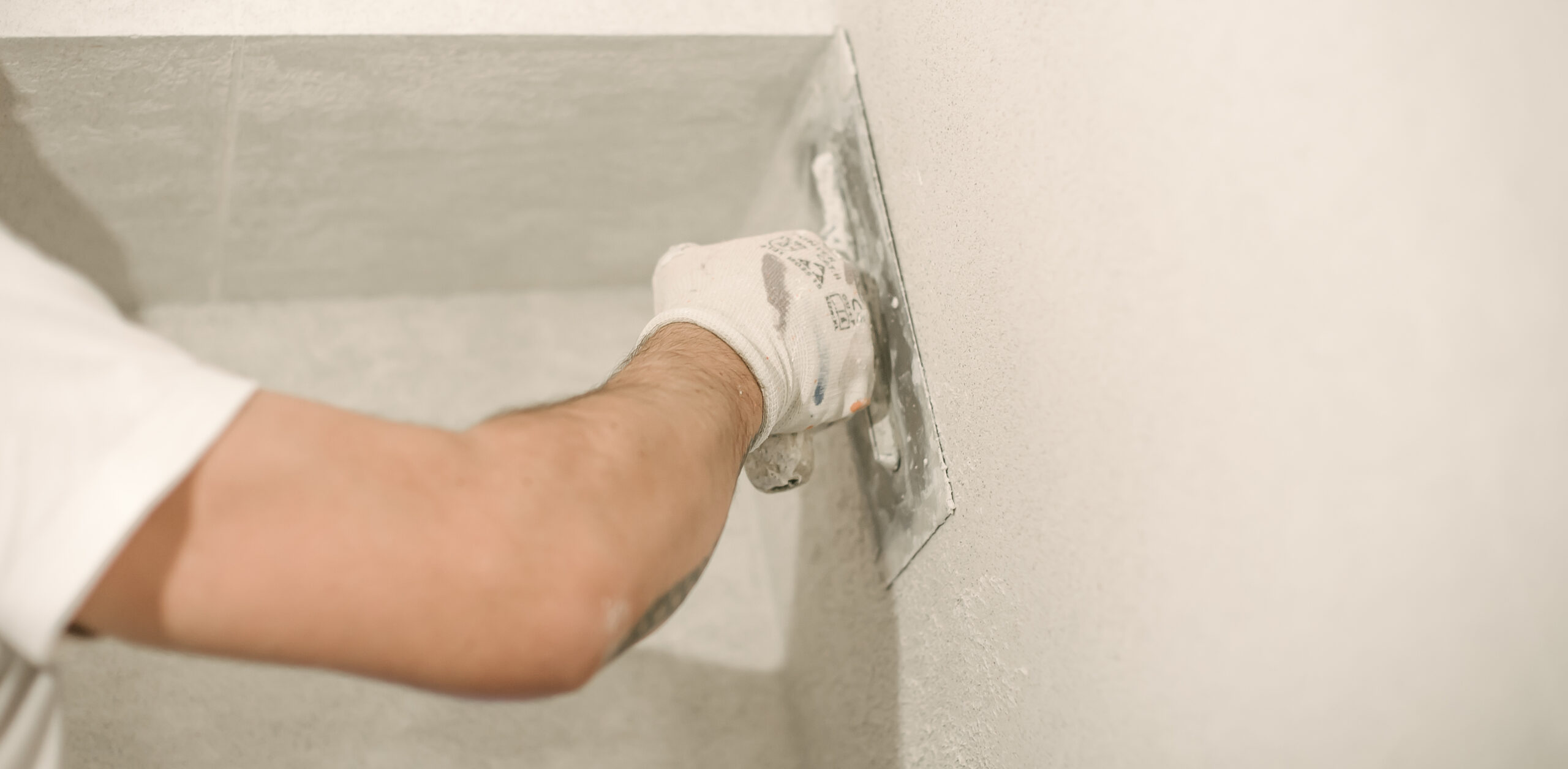 Expert Plastering Services in South West London: Transform Your Space Today 2 Professional Plastering Work